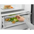 ELECTROLUX Kombinovaná chladnička LNC7ME32X3 nerez