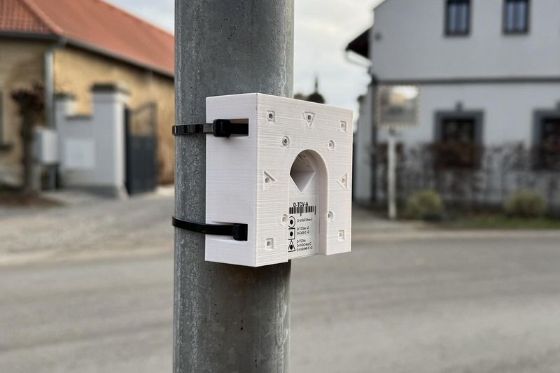 Držák na sloup D-TCV-A