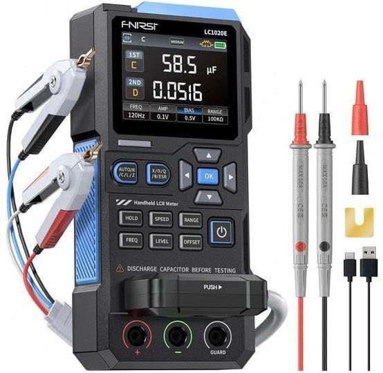 LCR měřič a tester komponentů FNIRSI LC1020E.