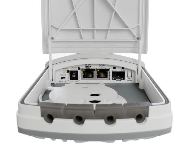 MikroTik FTC21-ups Fiber-to-Copper Converter s UPS funkcí (2 x 1G Eth, 1 x 2.5G SFP)
