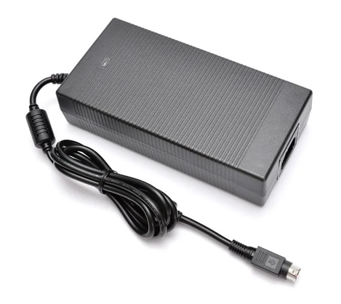 Externý napájací zdroj 150W