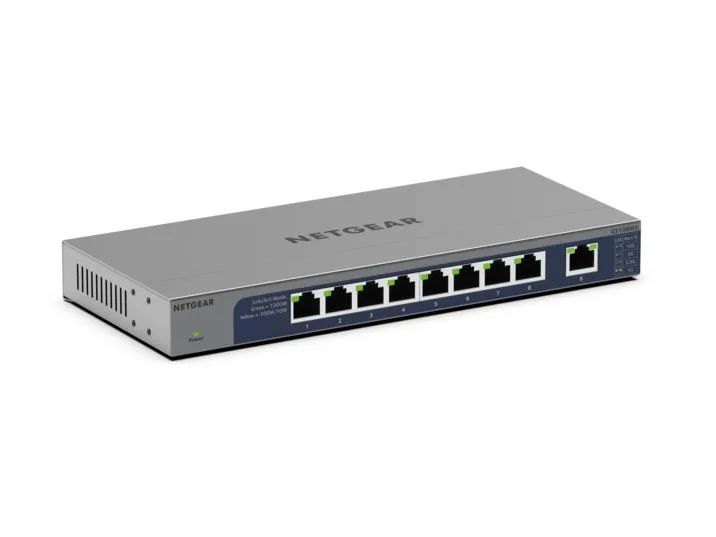 Netgear 8PT gig um +1p 10g/multi-gig uplink