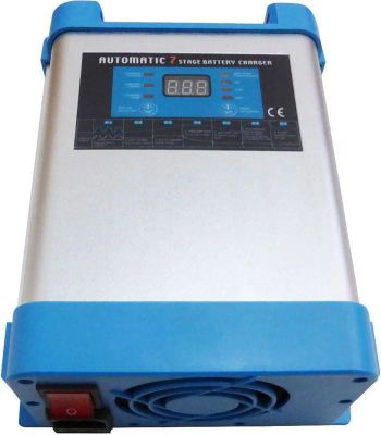 Nabíječka baterií CARSPA EBC1250 12V/50A