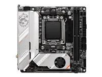 Základní deska - mini ITX - Socket AM5 - AMD B650 Čipová sada - USB 3.2 Gen 2, USB-C 3.2 Gen2, USB 3.2 Gen 1, USB-C 3.2 Gen 2x2 - 2.5 Gigabit LAN, Wi-Fi 6, Bluetooth - vestavěná grafika (vyžaduje CPU) - HD Audio (8 kanálů)