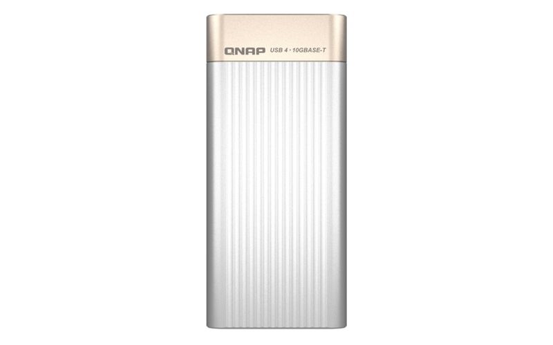 QNAP QNA-UC10G1T - adaptér USB-C 4 (podpora Thunderbolt 3 a 4) na 10GbE NBASE-T (pasivní chlazení)