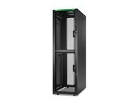 APC NetShelter SX Colocation - Rozvadec stojanový skrín - 2 x 600W x 1070D mm, se stranami - podlahové provedení - cerná - 42U - 19" - kompatibilní s TAA - pro P/N: SMT3000RMI2UC, SMX2KR2UNCX145, SRT3000RMXLA-NC, SRT3000RMXLT-NC, SRT5KRMXLTUS