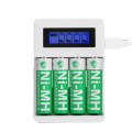 DELTACO C704A4, Nabíječka baterií, USB + 4x AA