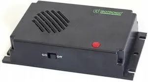 Odpuzovač kun a hlodavců ISOTRONIC M302 - ultrazvukový na baterie
