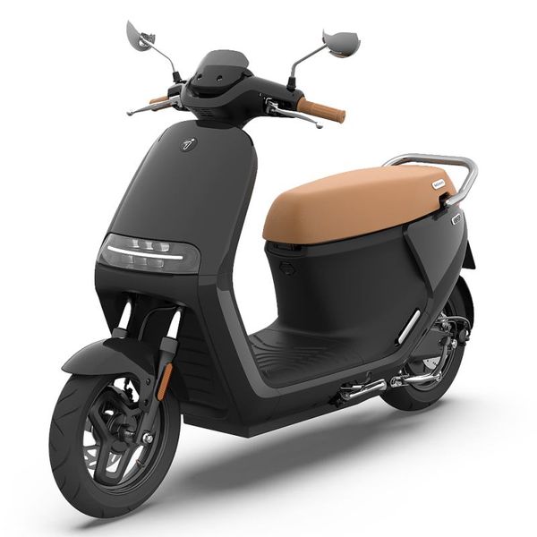SEGWAY eScooter E125S, Elektrický skútr, černý