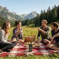 HAWK Expedition R30, FM/AM Rádio s BT, Pow, Solar